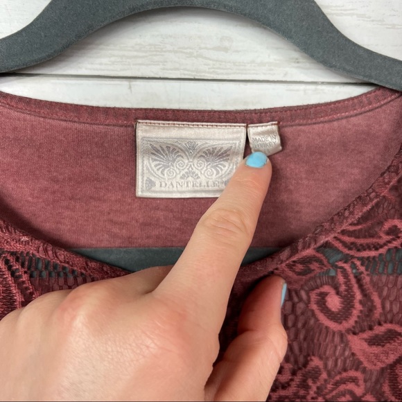 Dantelle Rusty Red Lace Design Tee - Picture 3 of 5